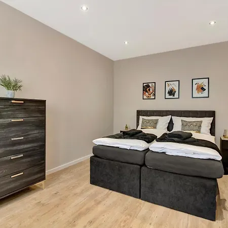 Appartement 24-7 Living - *