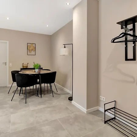 Appartement 24-7 Living - *