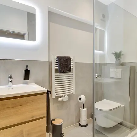 Appartement 24-7 Living - *