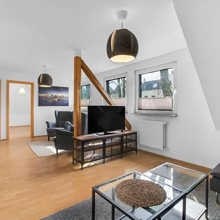 24-7 Living - * Unna