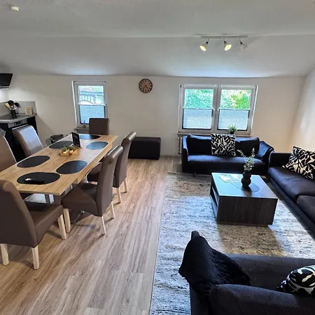 24-7 Living - * Унна