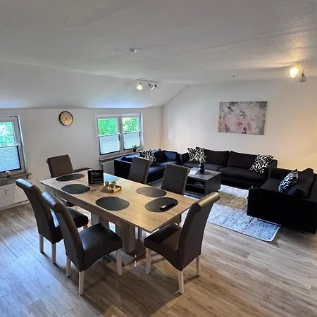 24-7 Living - * Unna