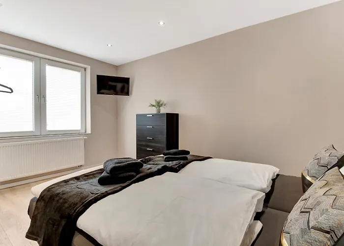 Apartment 24-7 Living -