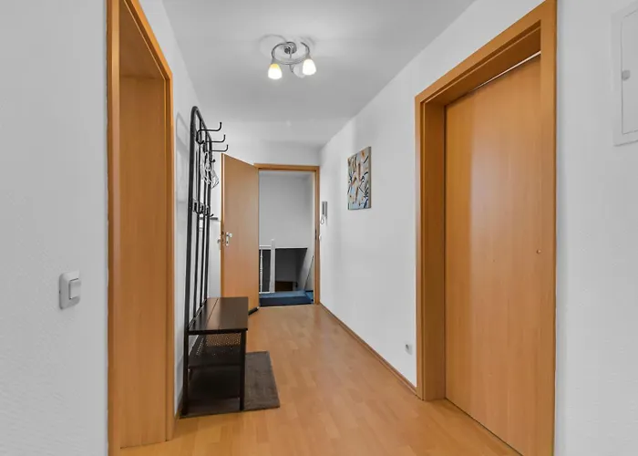 24-7 Living - Apartment *