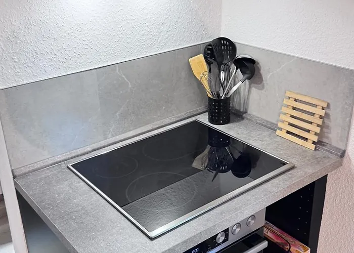 24-7 Living - Apartment *