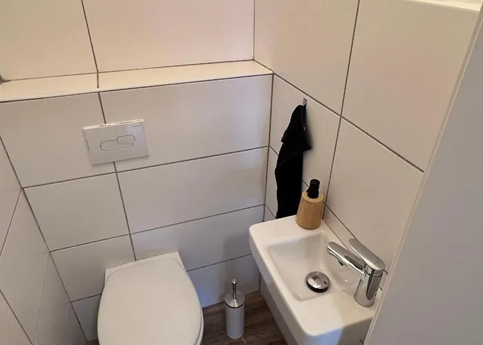 24-7 Living - Apartment *