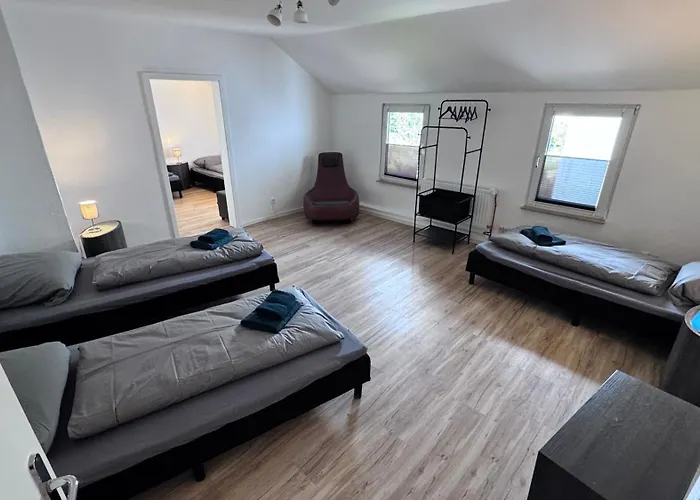 24-7 Living - * Unna