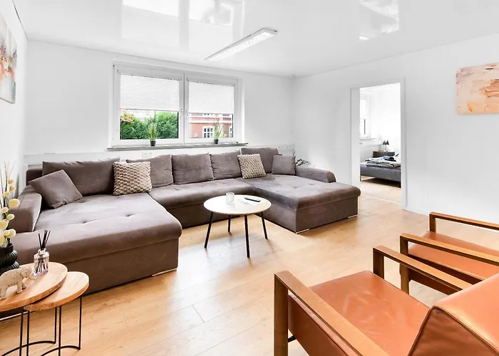 24-7 Living - Apartment