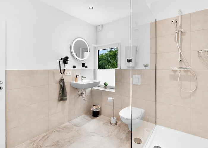 24-7 Living - Apartment *